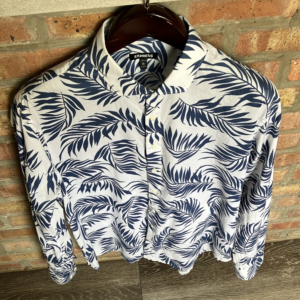 EXPRESS - Picture 4 of 11